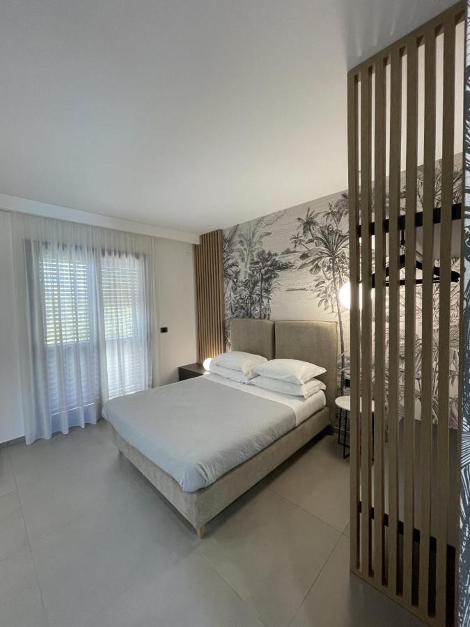Marty Luxury Calatabiano
